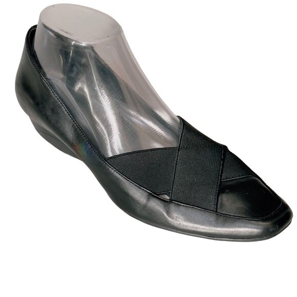 JOAN & DAVID Women's Shoes Black Leather Elastic Vamps Flats Comforts Size 8M - Picture 1 of 11